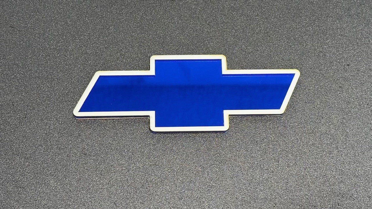1998 - 2004 Chevrolet S10 2ND GEN Front Bowtie Emblem V 2.0 Mirror Blue & White