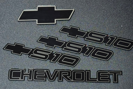 1994 - 2005 Chevrolet Chevy S10 Emblem Black & Chrome Blacked Out Package