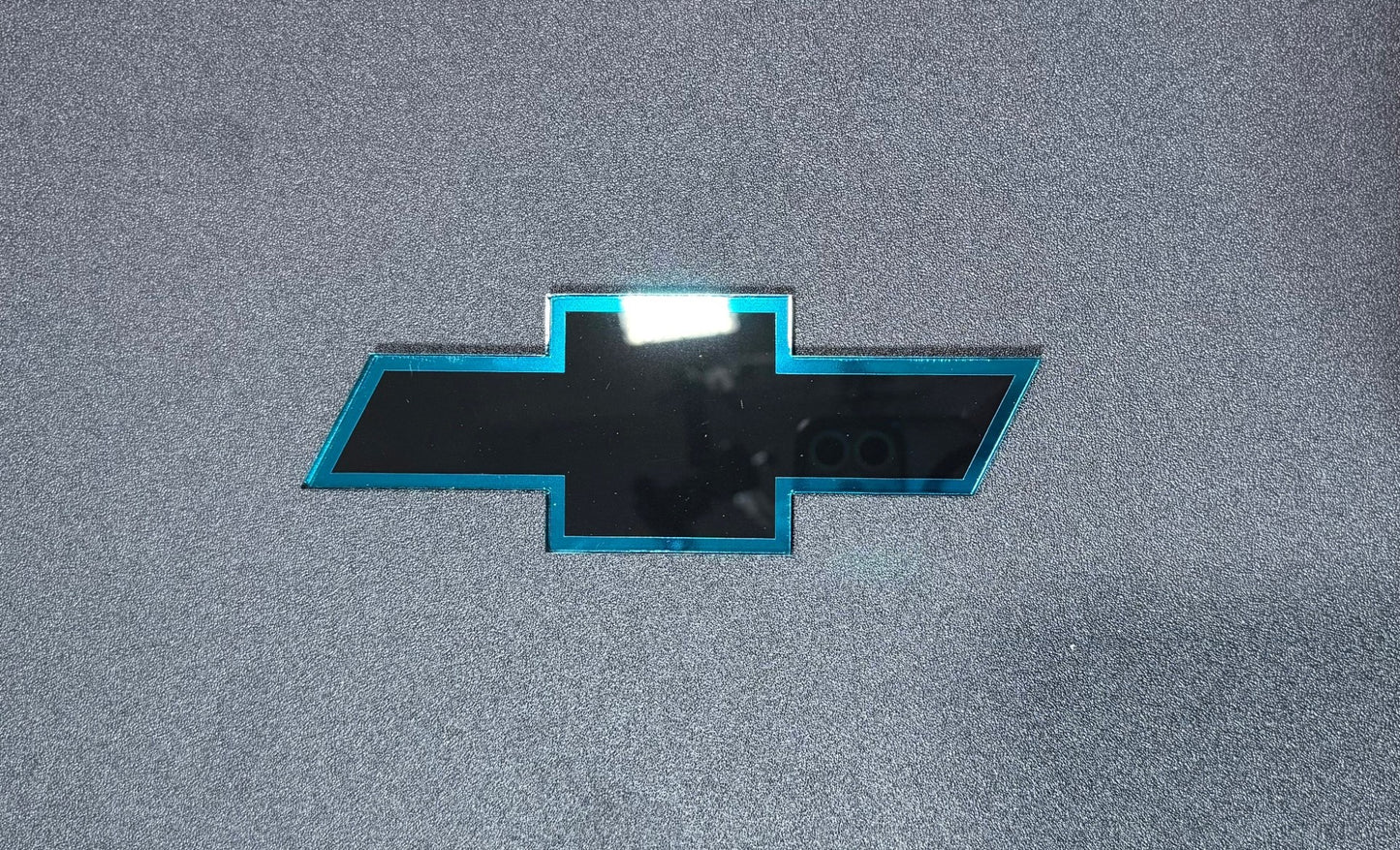1998 - 2004 Chevrolet S10 2ND GEN Front Bowtie Emblem Replacement Badge Black/Blue
