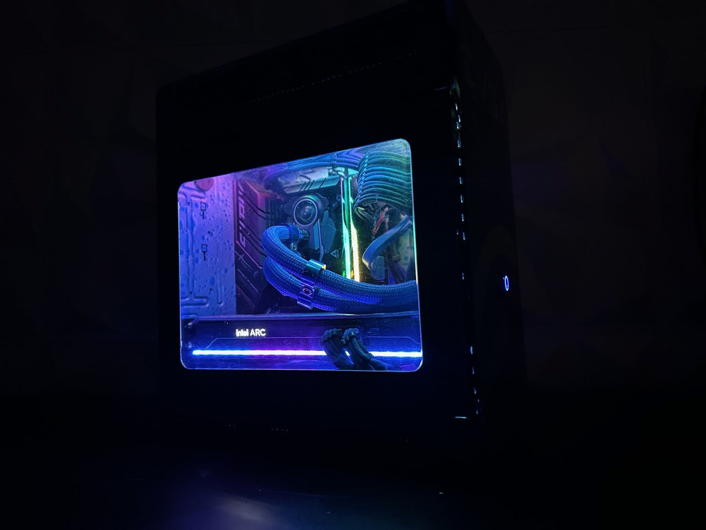 Intel core i5 ARC A770 Project Wet Modified Gaming Computer