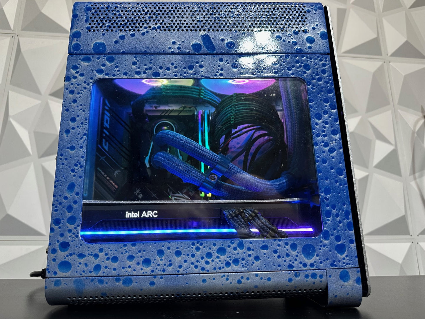 Intel core i5 ARC A770 Project Wet Modified Gaming Computer