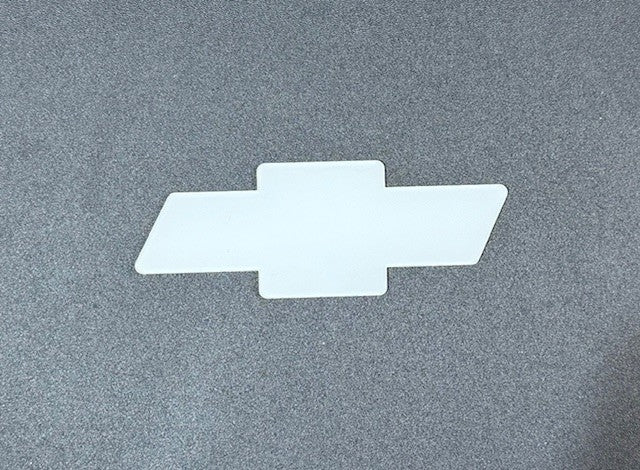 1998 - 2004 Chevrolet S10 2ND GEN Front Bowtie Emblem Version 2.0 White