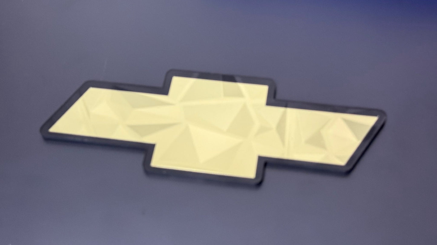1998 - 2004 Chevrolet S10 2ND GEN Front Bowtie Emblem Version 2.0 Black & Gold