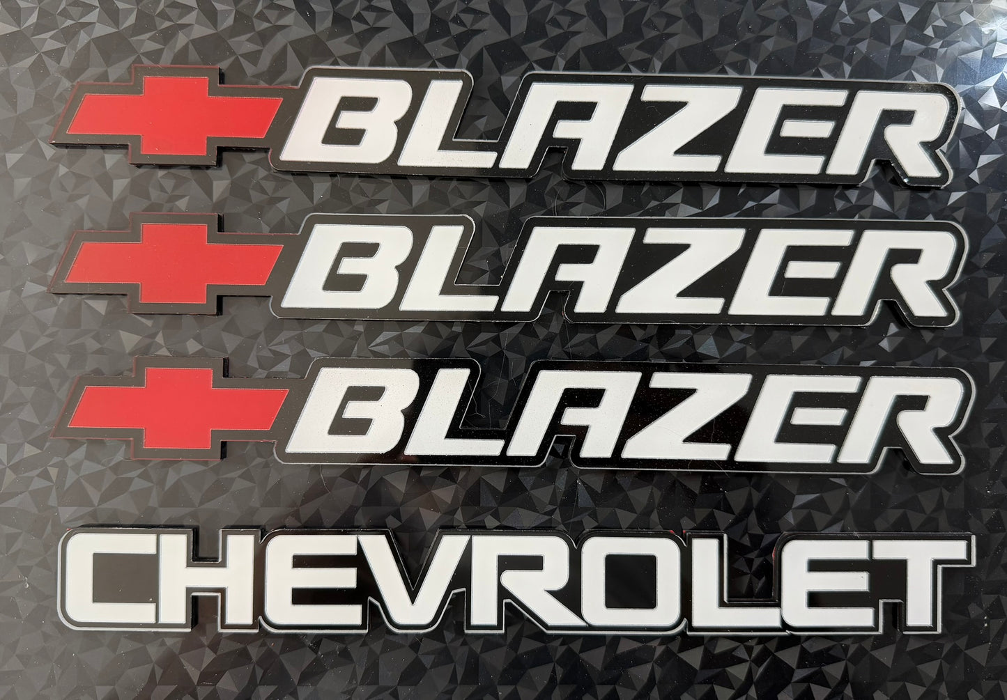 Chevrolet 1995 - 2005 Second Gen Blazer S10 Emblem set