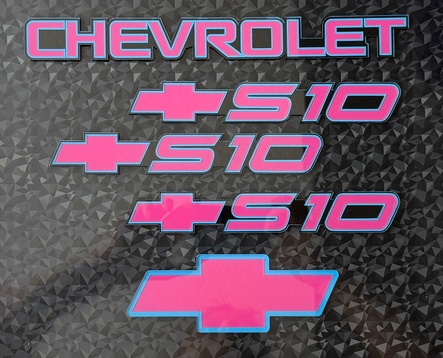 1994 - 2005 Chevrolet Chevy S10 Emblem Sail Blue & Pink Package