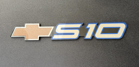1994 - 2005 Chevrolet Chevy S10 Emblem Chrome, Bronze & Indigo Blue