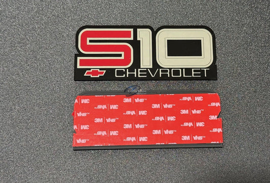 GMC First Gen S15 GMC Sierra Fender Emblem Pair reproduction